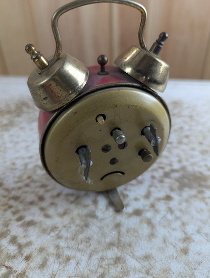 1960s Chinese Communist-Themed Mao Zedong Alarm Clock - Working