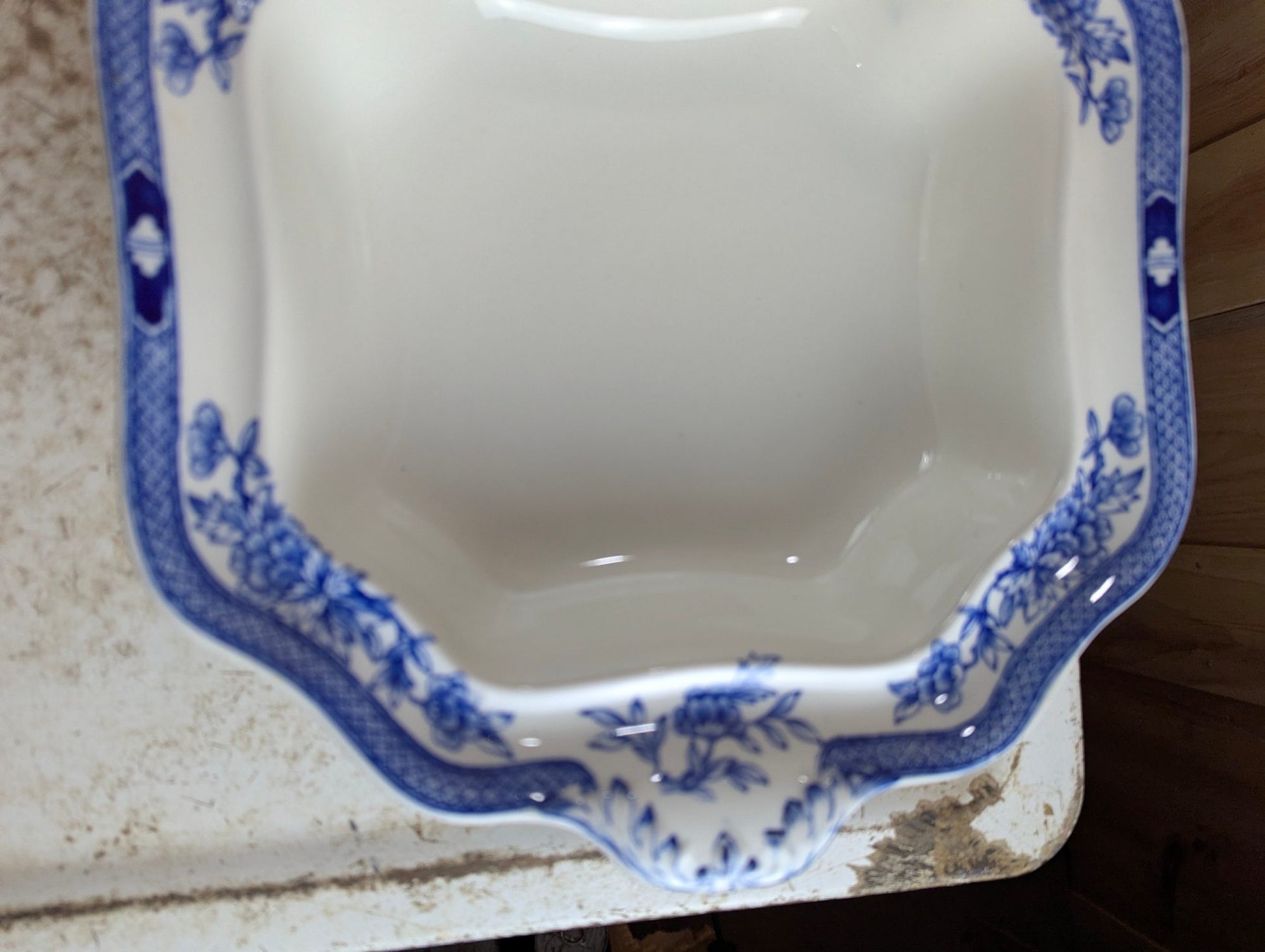 1920s Grimwades Yuan Pattern Blue and White Porcelain Vegetable Tureen