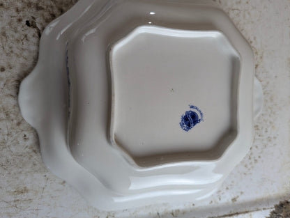 1920s Grimwades Yuan Pattern Blue and White Porcelain Vegetable Tureen