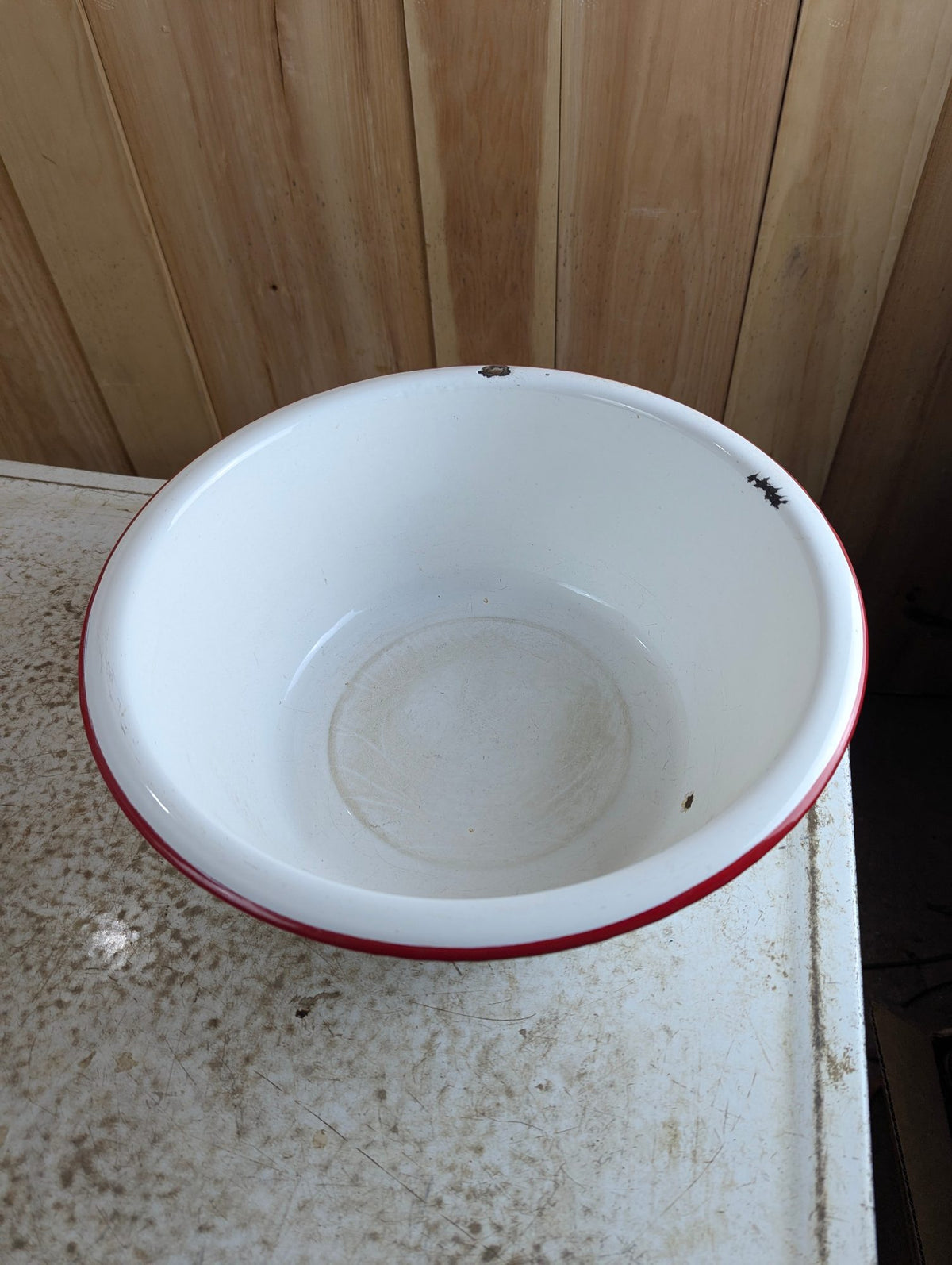 Vintage 14" Enamel Wash Basin