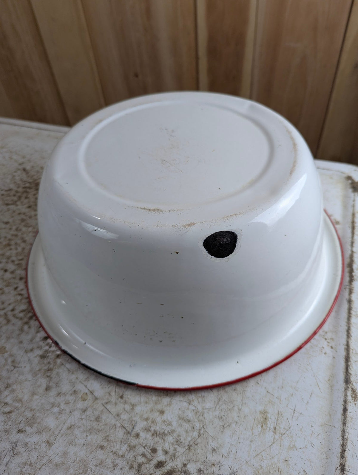 Vintage 14" Enamel Wash Basin