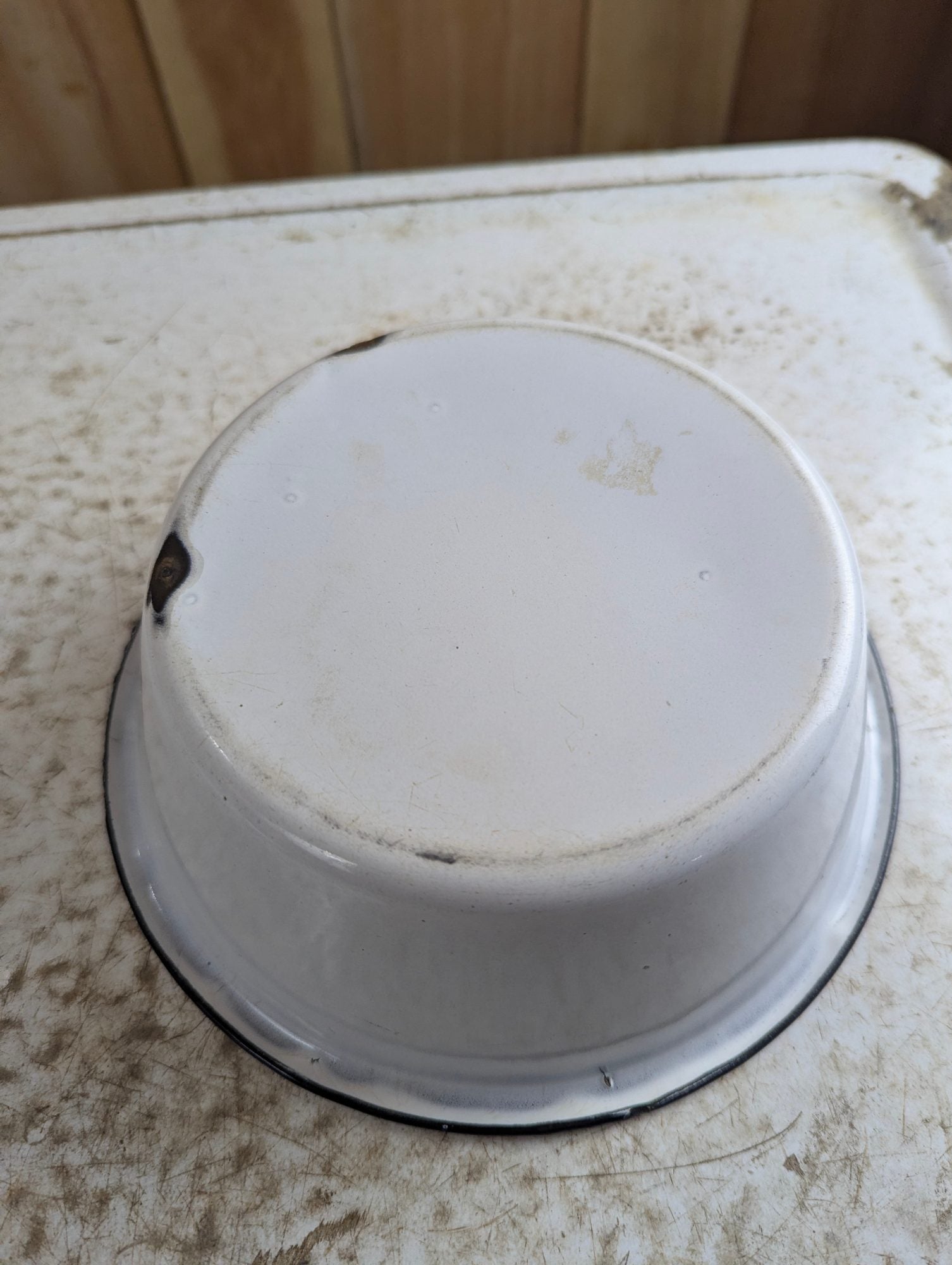 Vintage 8" Enamelware Pot with Lid