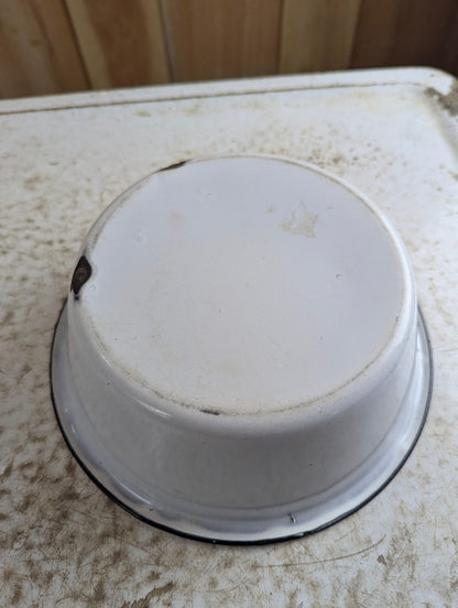 Vintage 8" Enamelware Pot with Lid