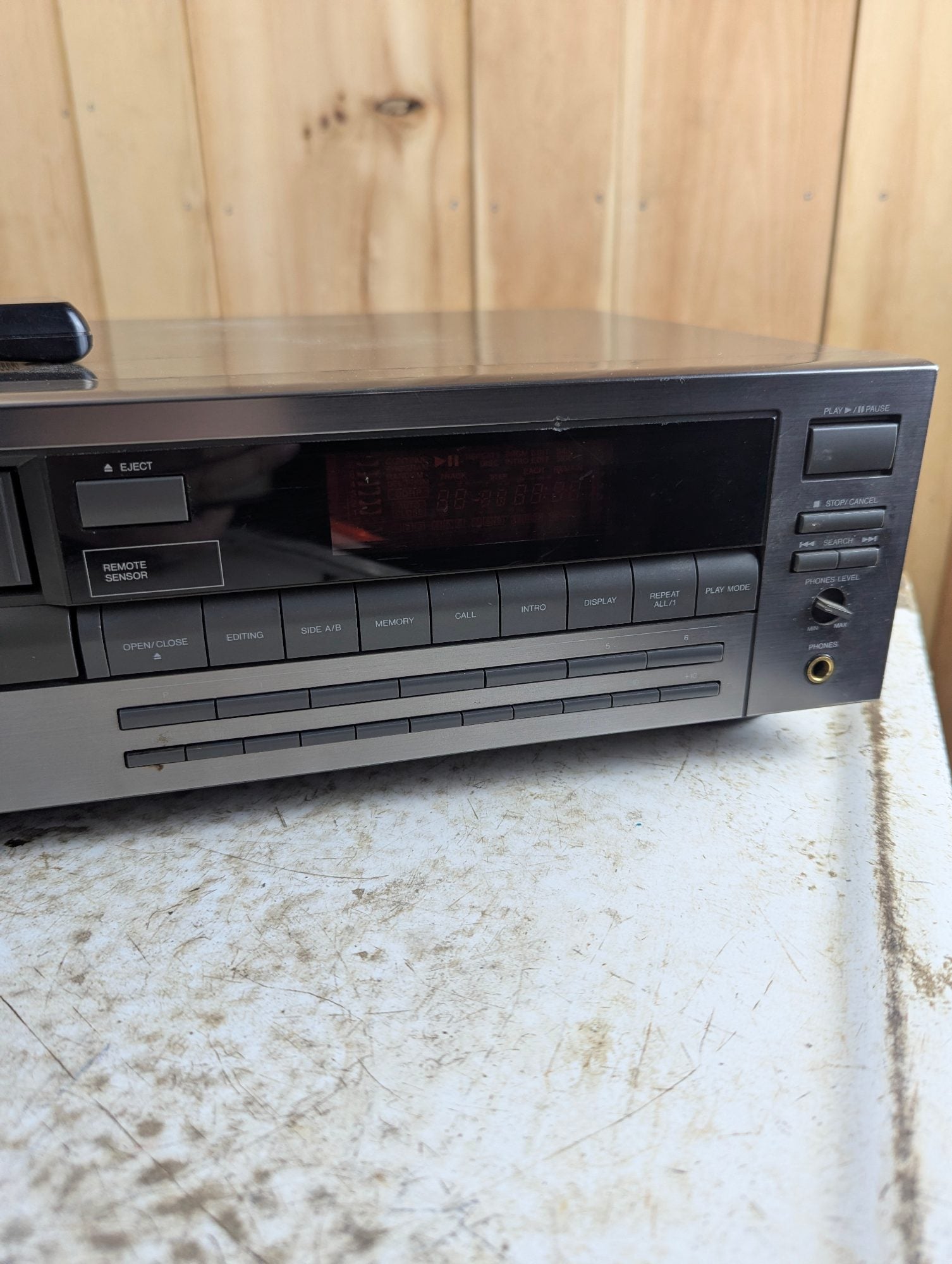JVC XL-M407 Compact Disc Automatic Changer with Two 6-Disc Magazine Cartridges and Remote - Tested Working