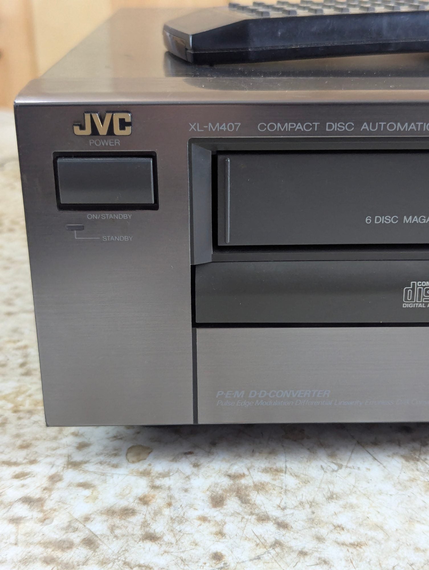 JVC XL-M407 Compact Disc Automatic Changer with Two 6-Disc Magazine Cartridges and Remote - Tested Working