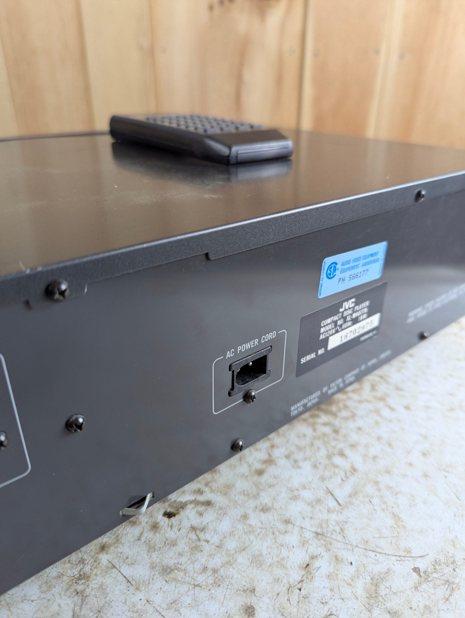 JVC XL-M407 Compact Disc Automatic Changer with Two 6-Disc Magazine Cartridges and Remote - Tested Working
