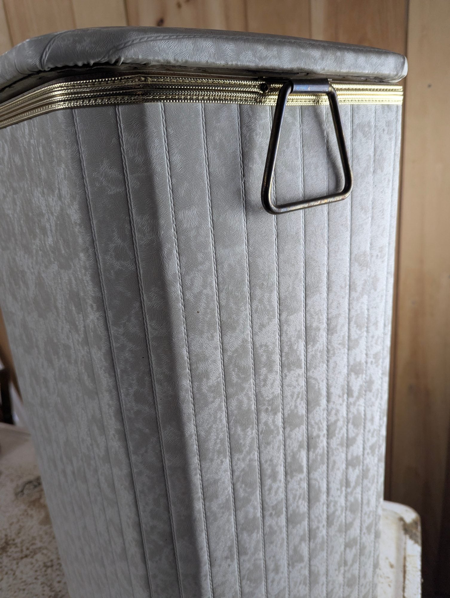 Vintage Clothes Hamper with Handles and Lid