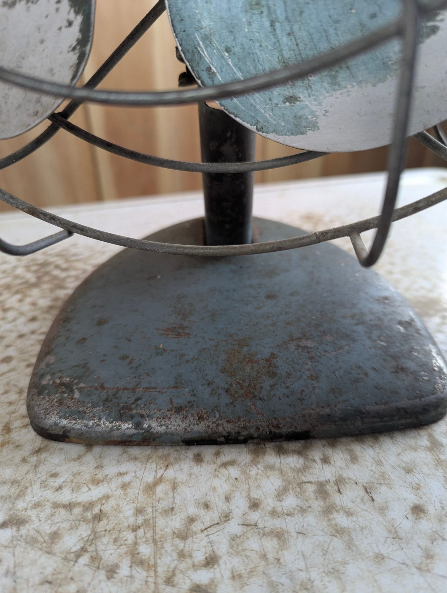 Vintage Blue Super Lectric Model 1053C Oscillating Metal Fan