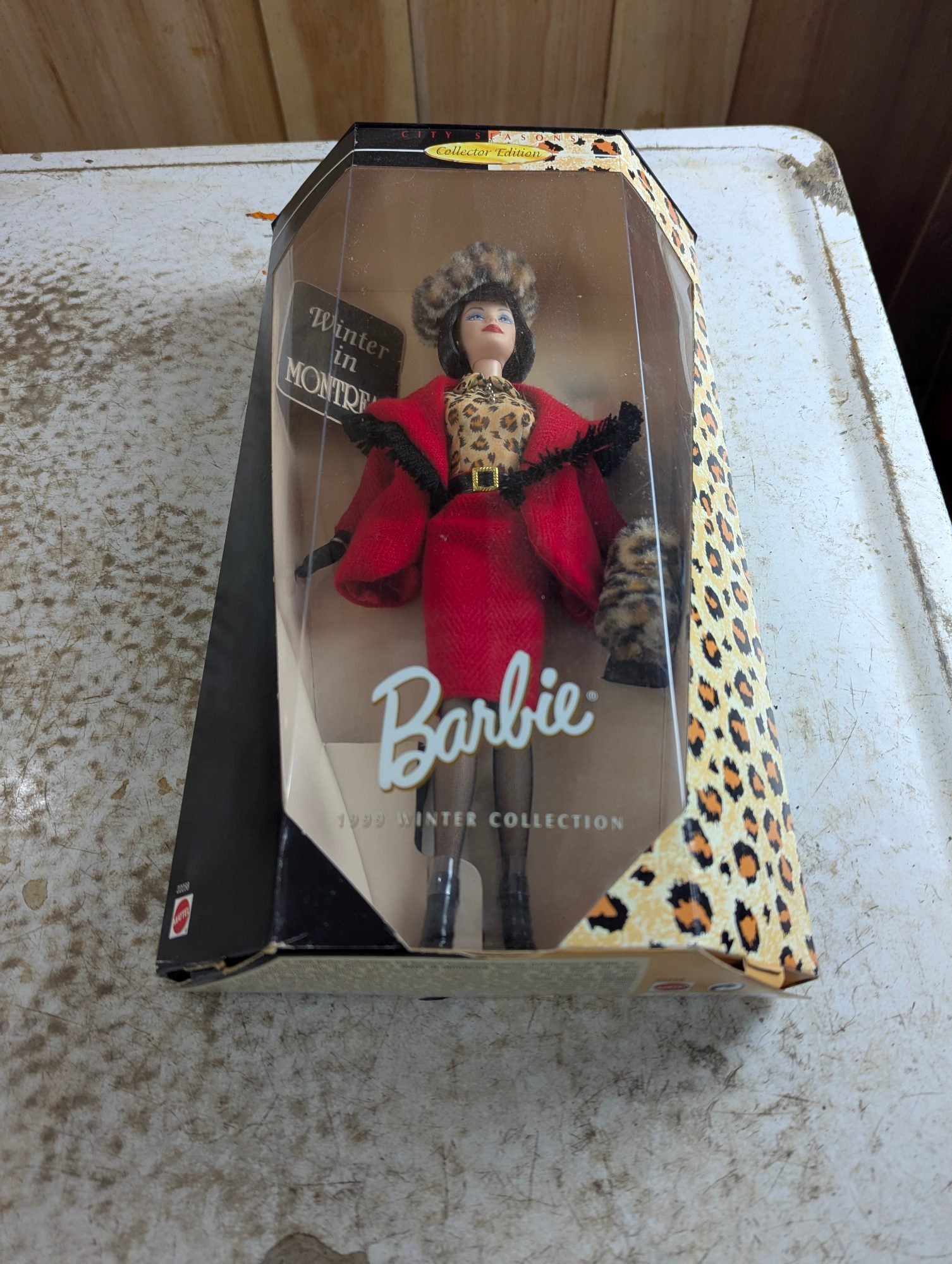 1999 Winter in Montreal Mattel 22258 Barbie Doll NRFB