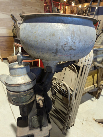 Antique De Leval #5 Cream Separator