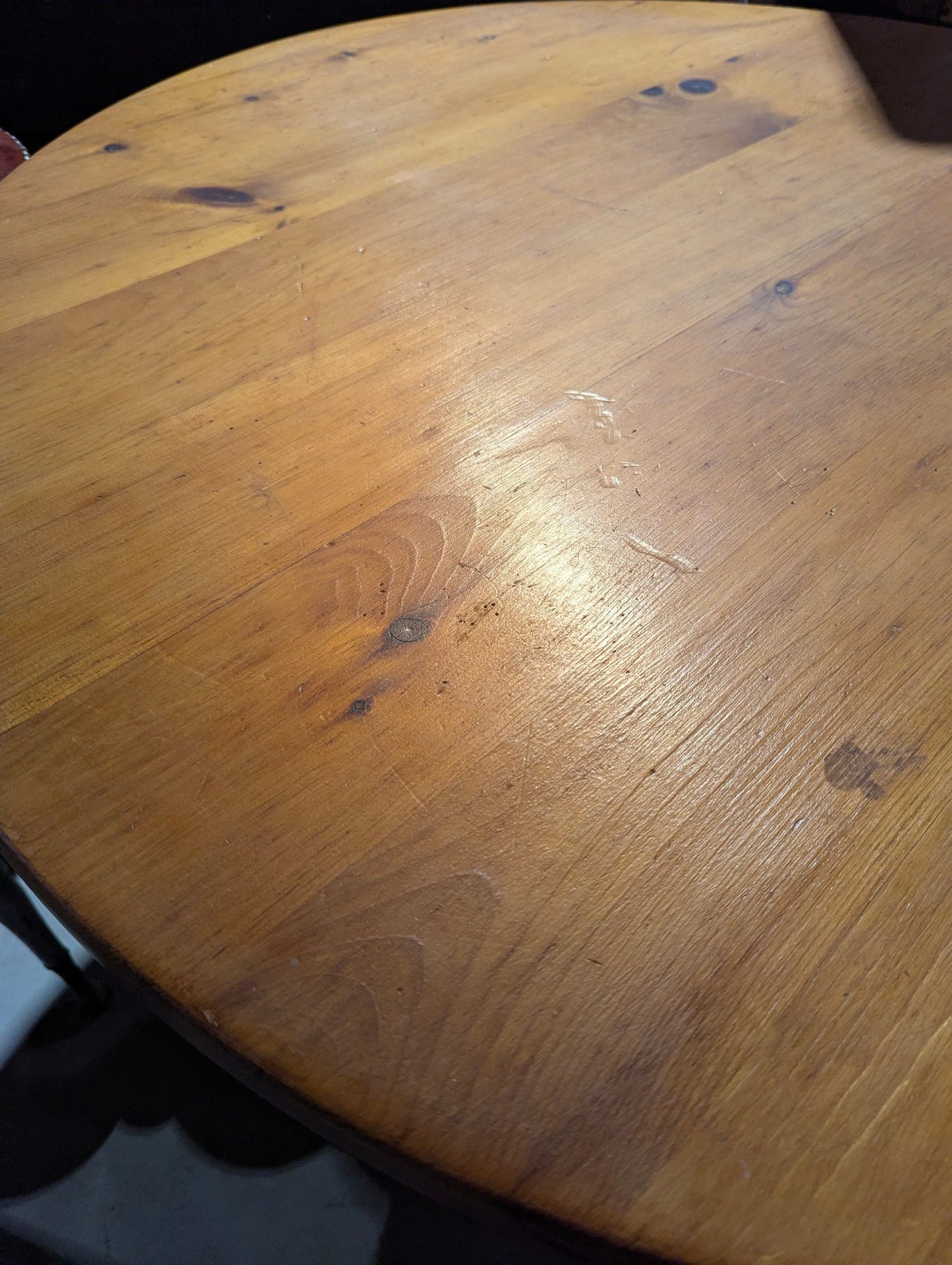 48" Round Pine Pedestal Table
