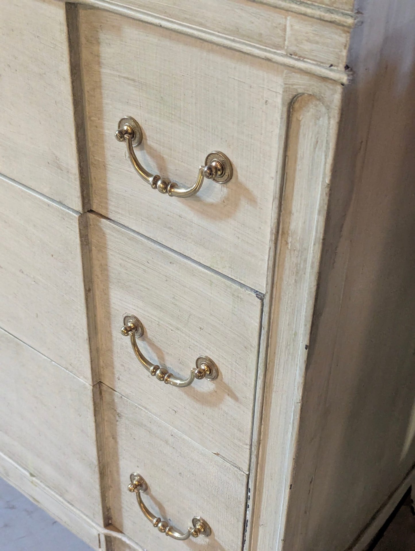 1930s Highboy 5-Drawer Dresser 34" x 19" x 48"H
