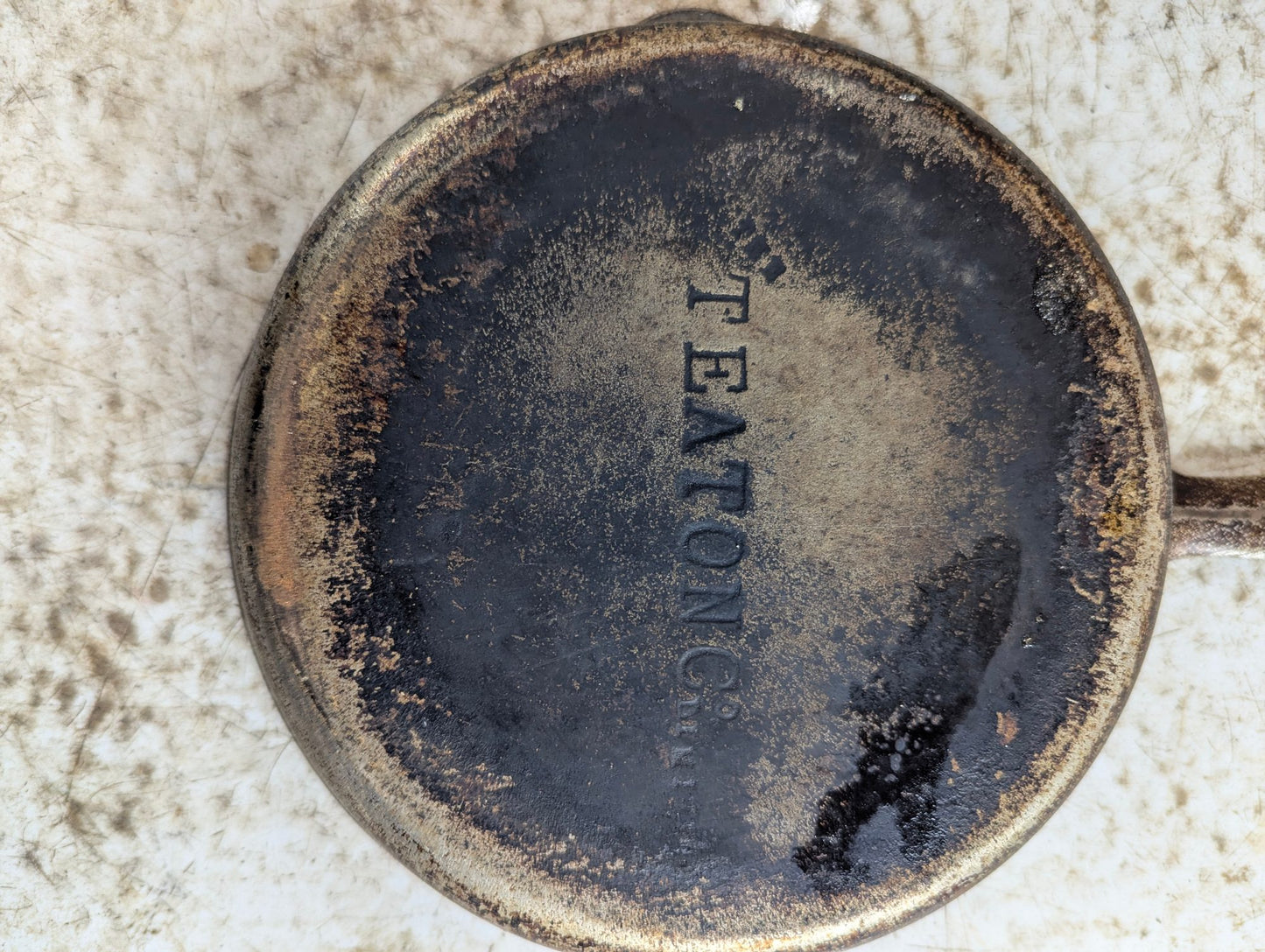 Vintage T. Eaton Co. #5 Cast Iron Skillet