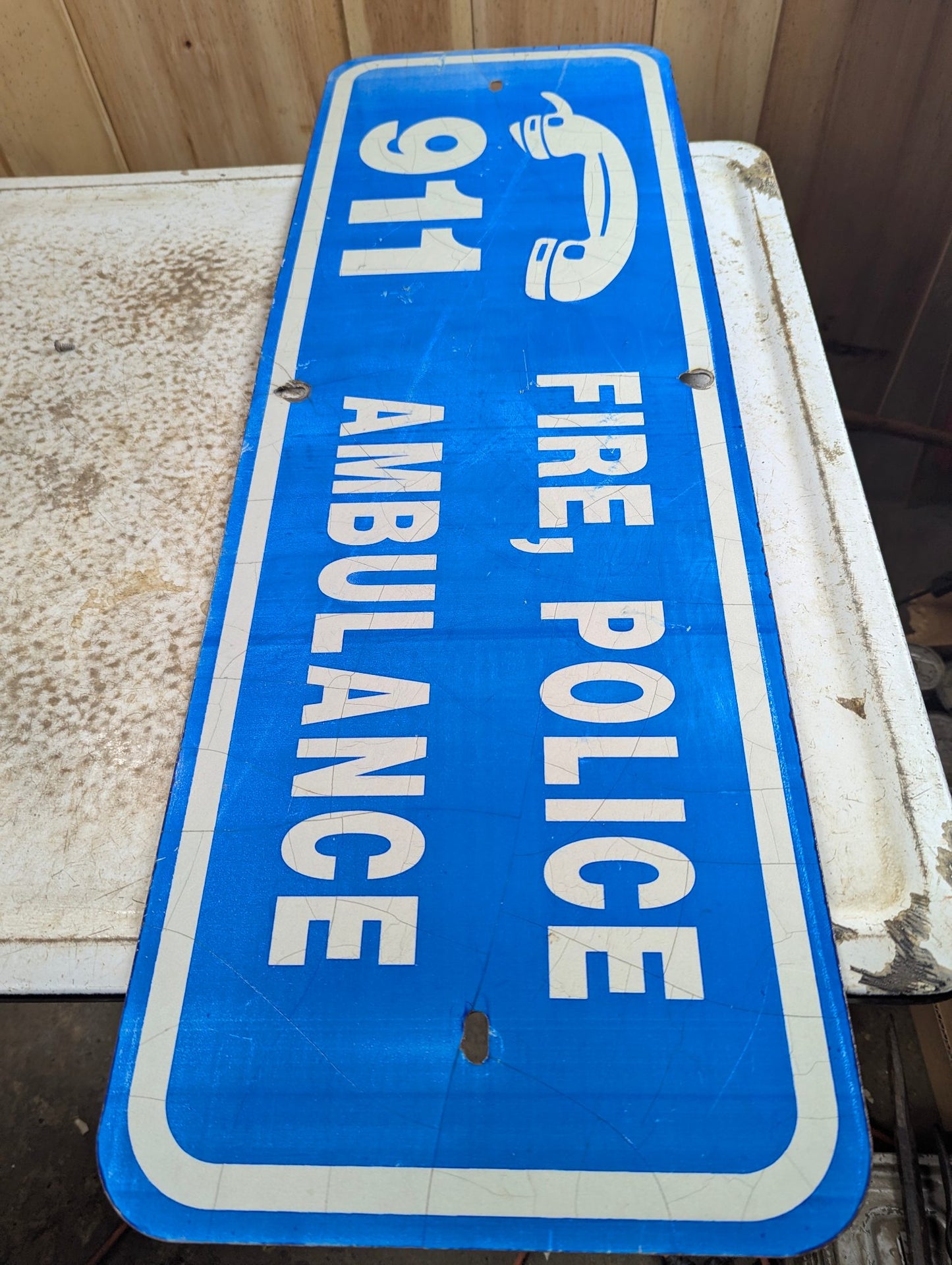 Metal 36" x 12" 911 Emergency Road Sign