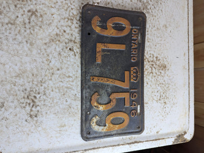 1946 Ontario Passenger Vehicle License Plate '9L759'