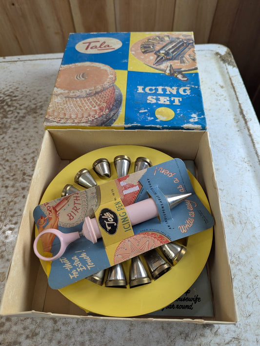 1950s Tala Icing Set with Replacement Pen, Manual and 11 Tips