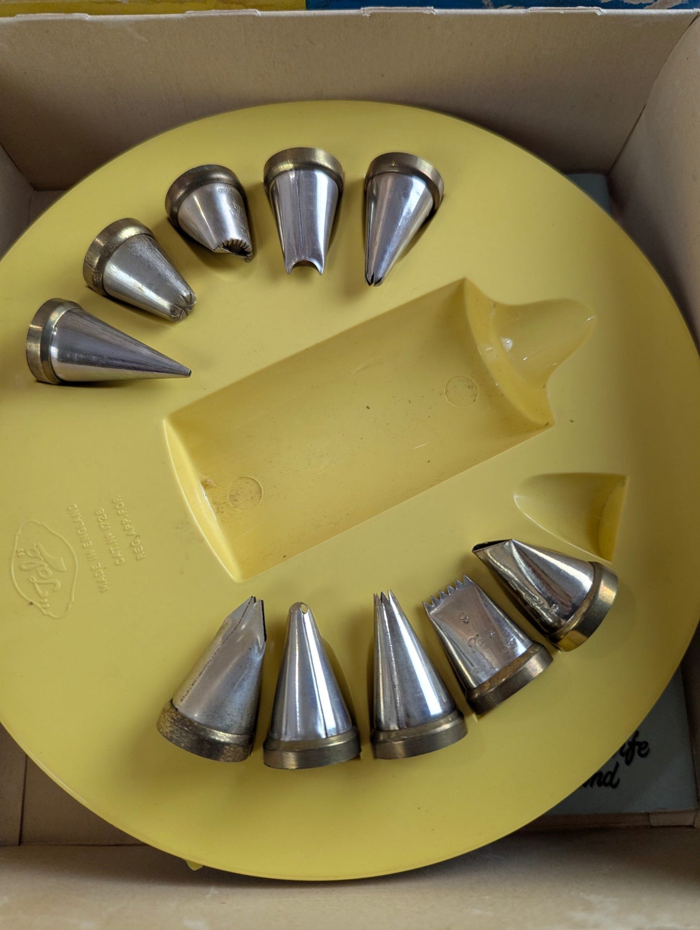 1950s Tala Icing Set with Replacement Pen, Manual and 11 Tips