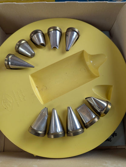 1950s Tala Icing Set with Replacement Pen, Manual and 11 Tips