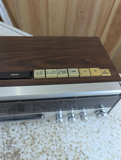 Vintage Yorx AM/FM Stereo 8-Track Digital Clock Radio- Tested Working