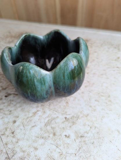 Vintage Blue Mountain Pottery Lotus Small Bowl Planter BMP Marked