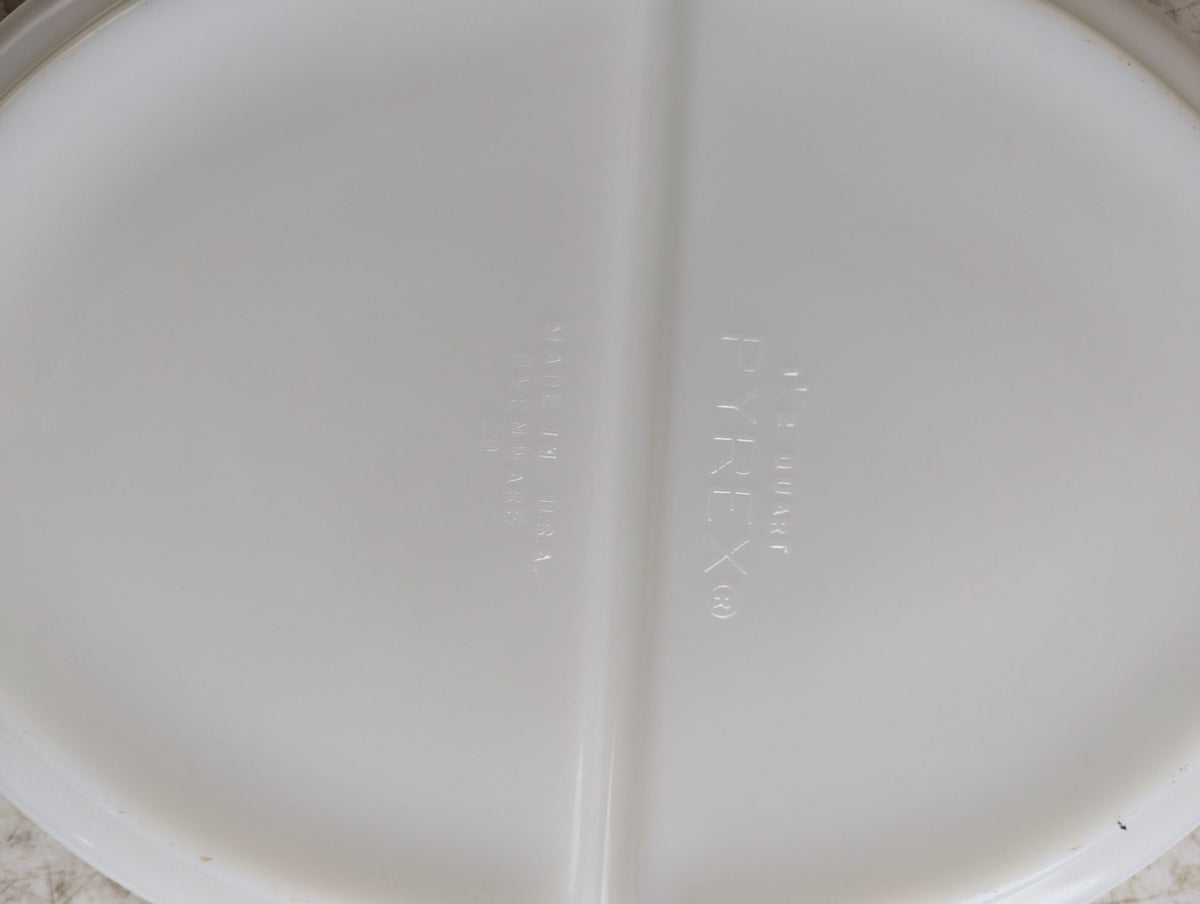 Vintage Pyrex Town and Country Divided Casserole Dish 1.5 Quart - With Lid