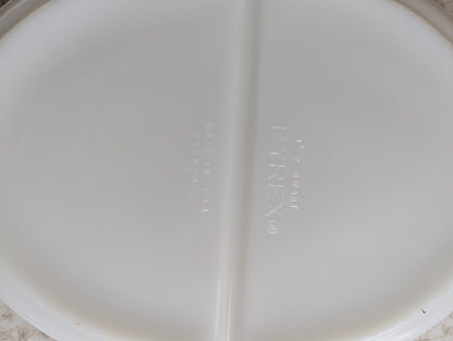 Vintage Pyrex Town and Country Divided Casserole Dish 1.5 Quart - With Lid