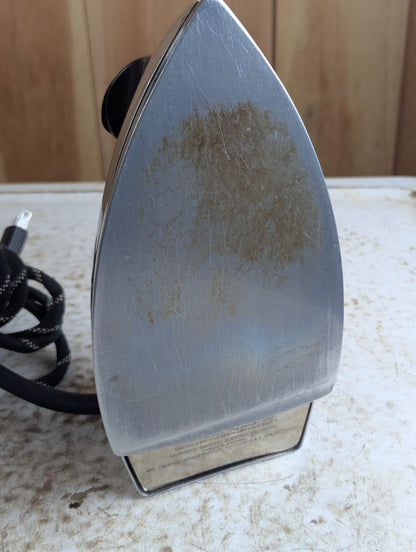 1950s General Electric Featherweight Iron F80 - Tested Working