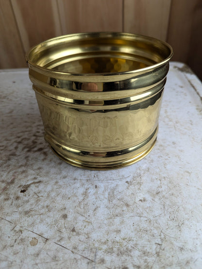 Hammered Brass Planter 6"