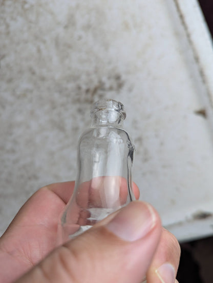 1920s Le Page Grip Spreader Bell Shaped Mucilage Glue Bottle
