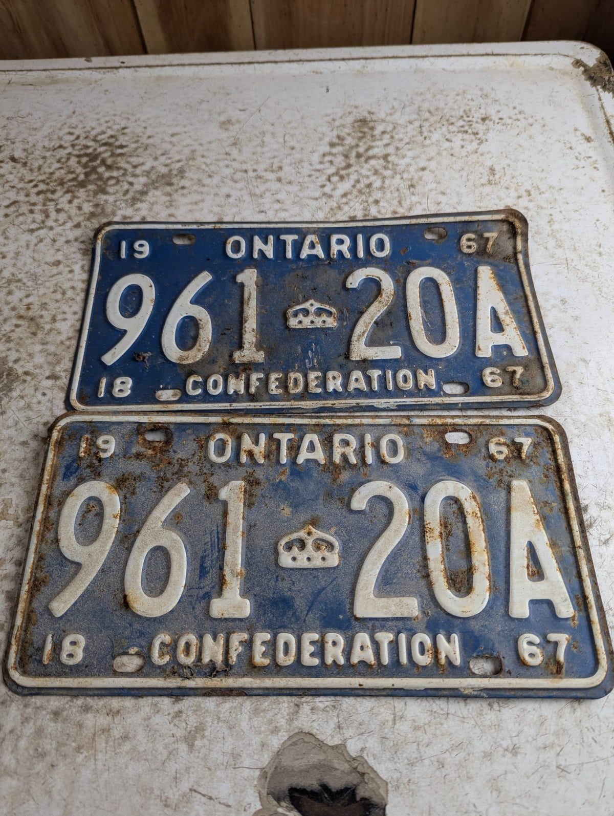 Matching Pair of 1967 Ontario Confederation License Plates '96120A'