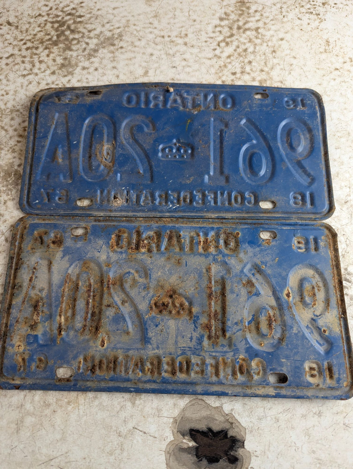 Matching Pair of 1967 Ontario Confederation License Plates '96120A'
