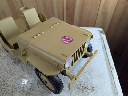 1971 Hasbro G.I. Joe Adventure Team Desert Jeep Toy