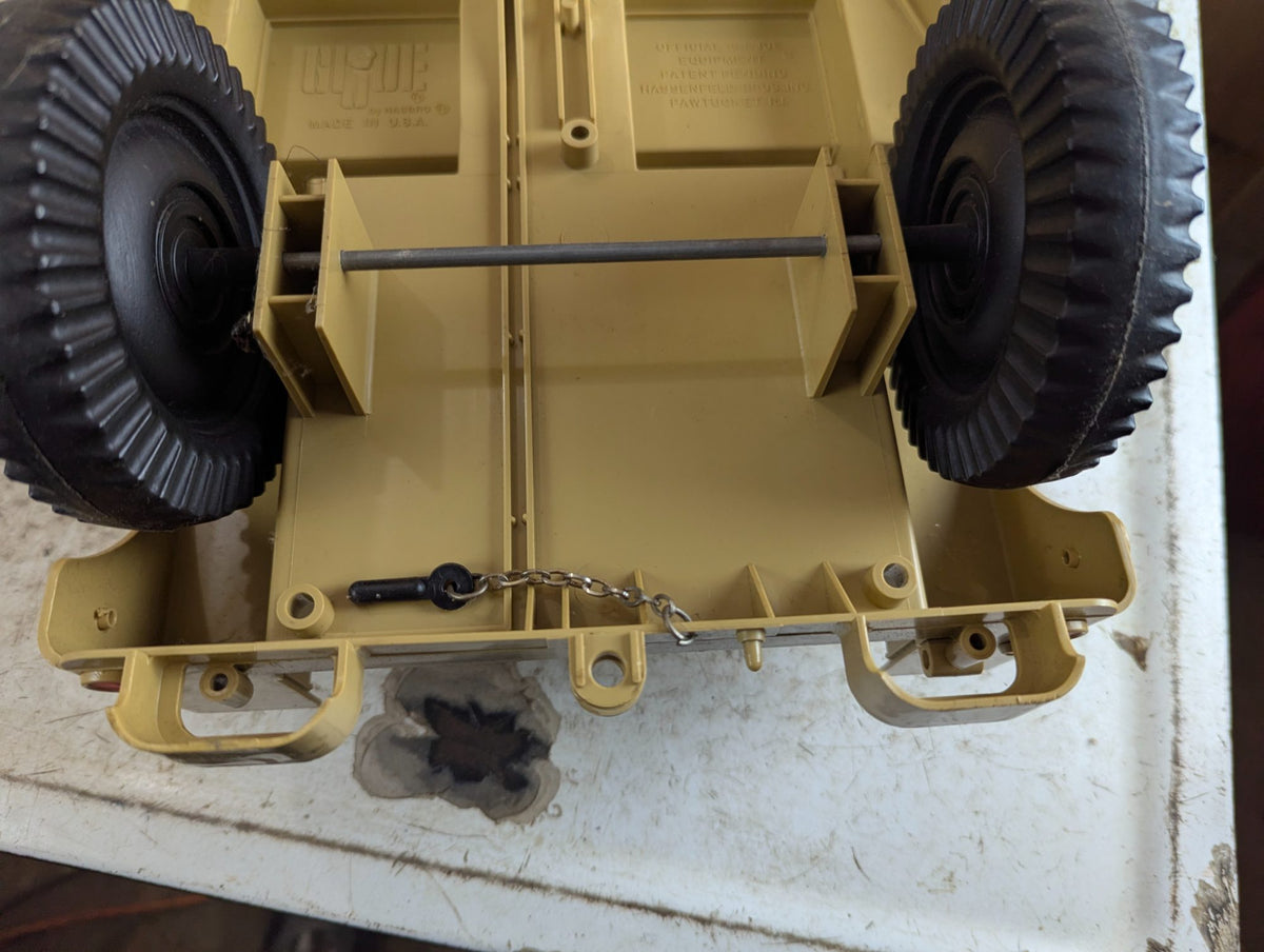 1971 Hasbro G.I. Joe Adventure Team Desert Jeep Toy