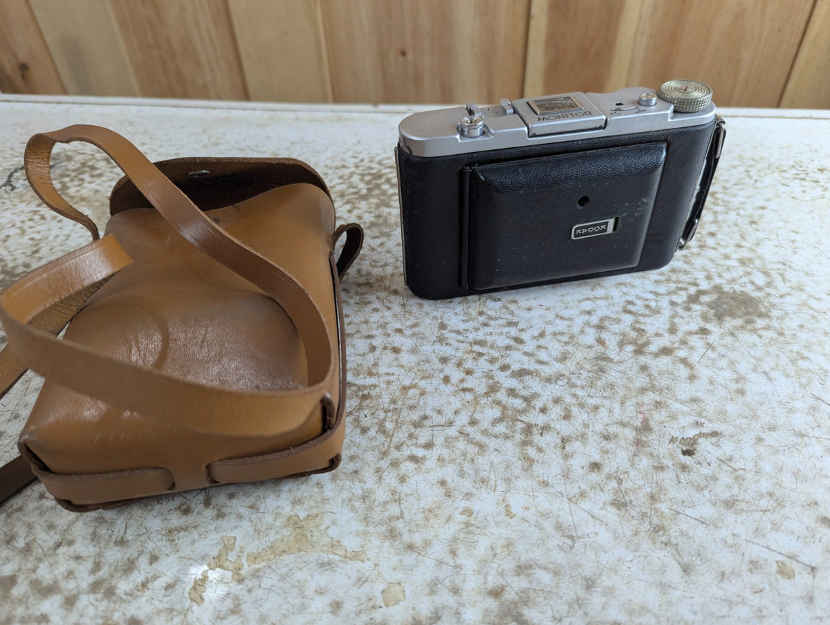 1940s Kodak Monitor Six-20 Folding Camera and Leather Case