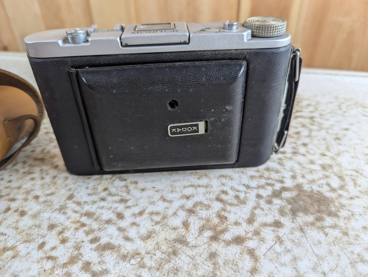 1940s Kodak Monitor Six-20 Folding Camera and Leather Case