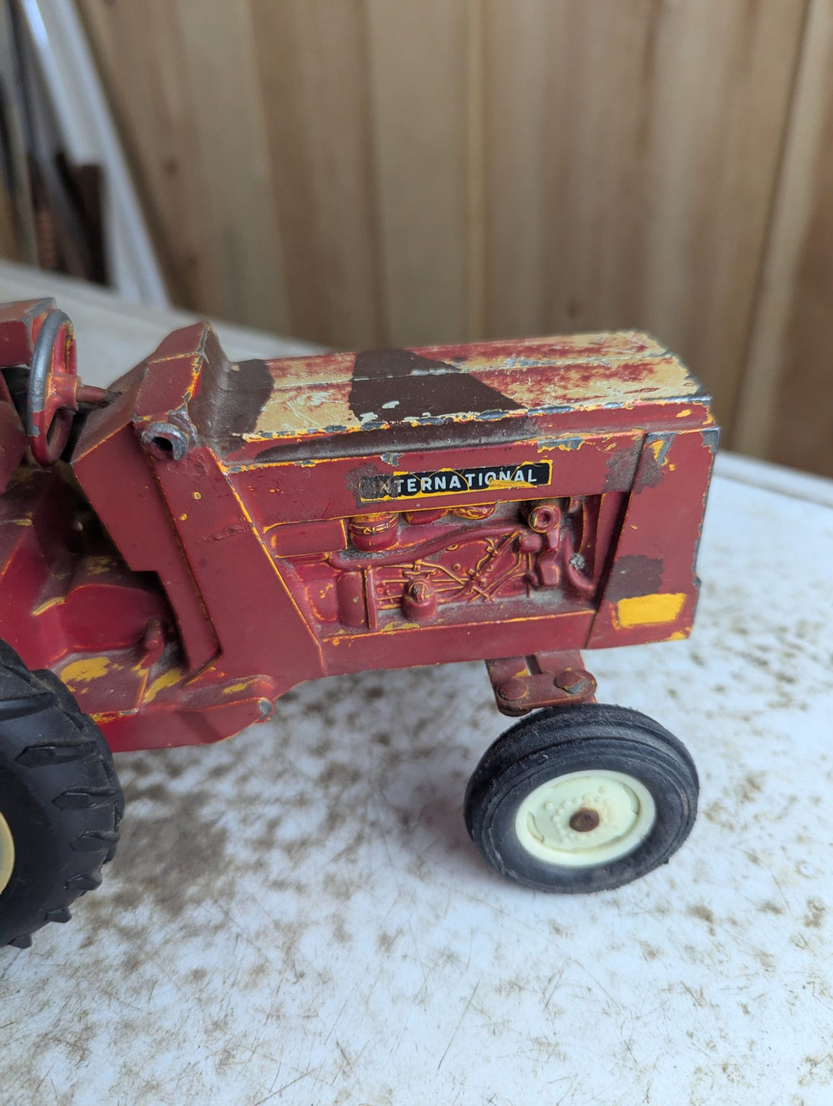 1960s ERTL International Harvester 1:16 Die-cast Metal Farm Tractor.