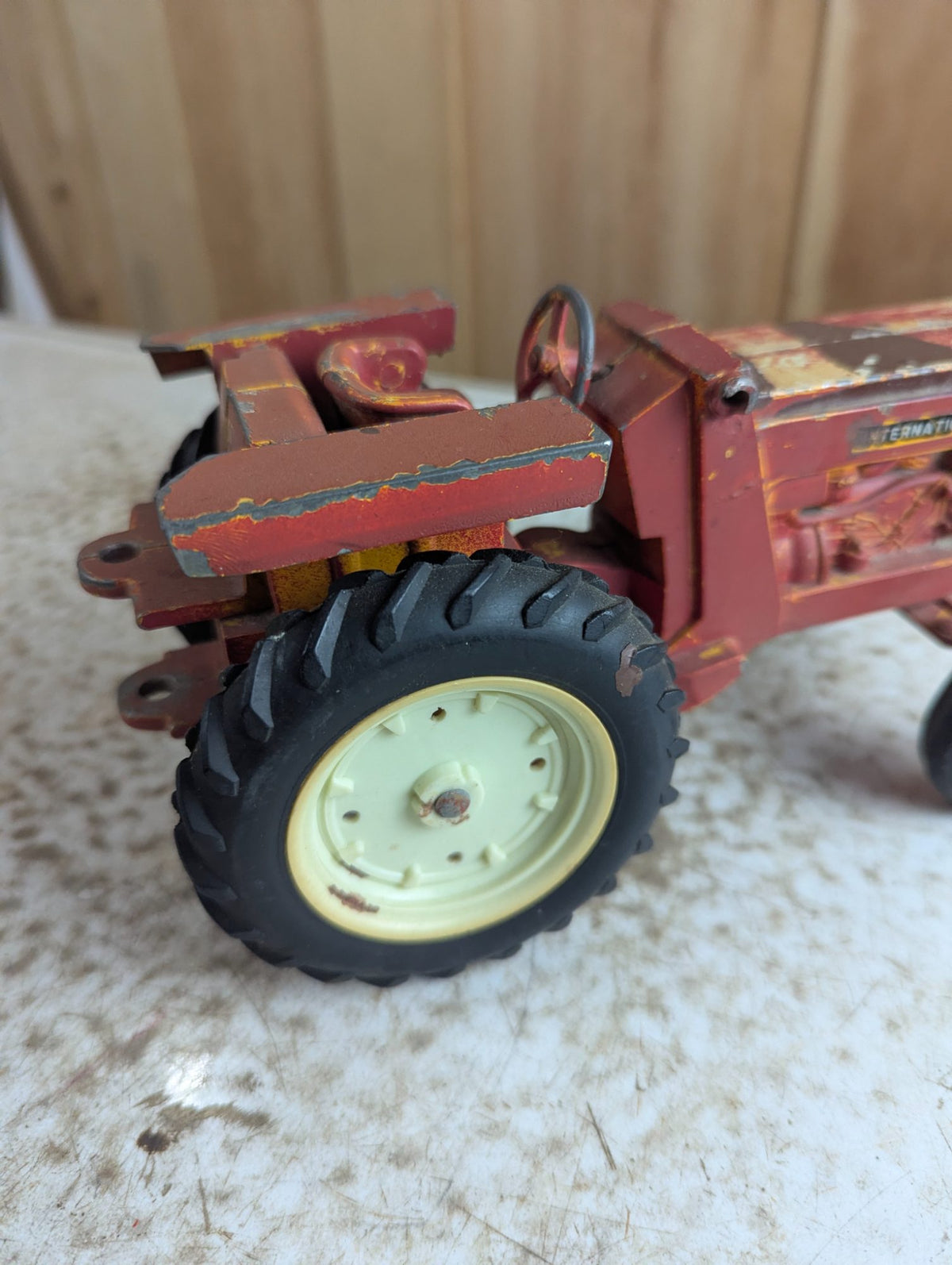 1960s ERTL International Harvester 1:16 Die-cast Metal Farm Tractor.
