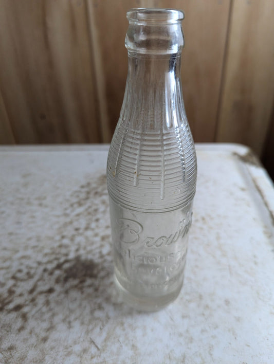 1930s Brown's Delicious Beverages Clear Embossed Glass 6.5oz Soda Bottle