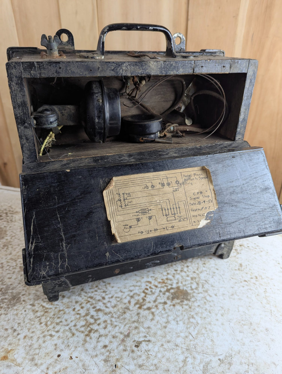 Northern Electric Canadian Pacific Railway CPR Signal Shop Service Telephone 13" x 5" x 13"