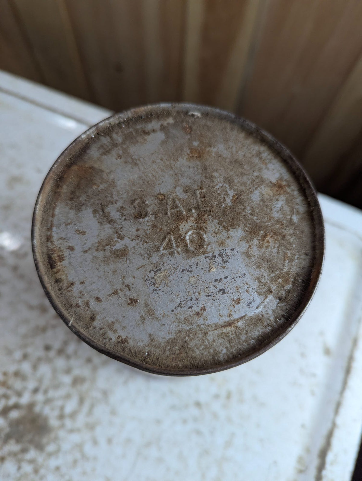 Vintage White Rose En-Ar-Co Non-Detergent Motor Oil Can Red and White