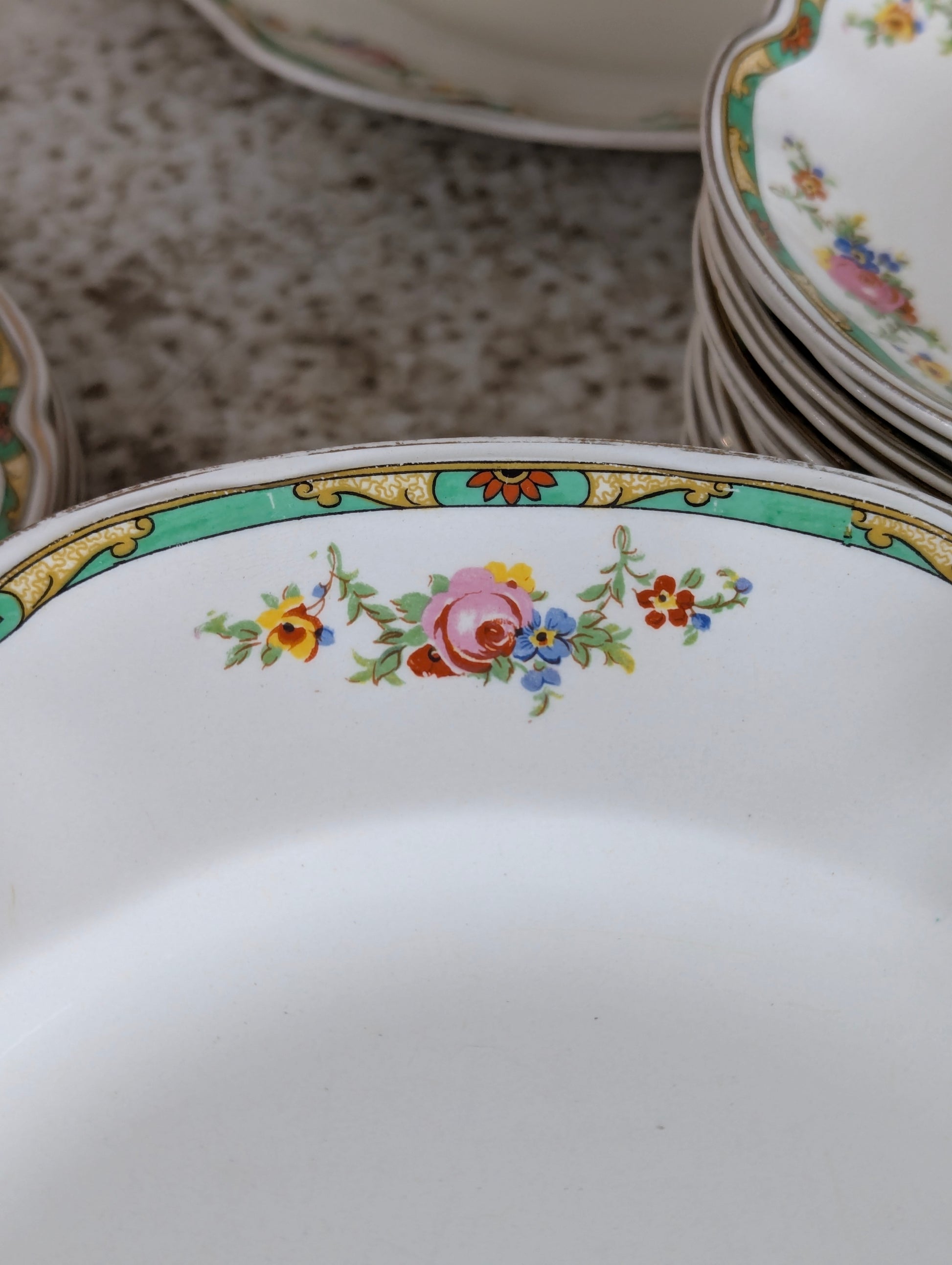 1930's Johnson Bros Pareek England Dinnerware Set - view 5