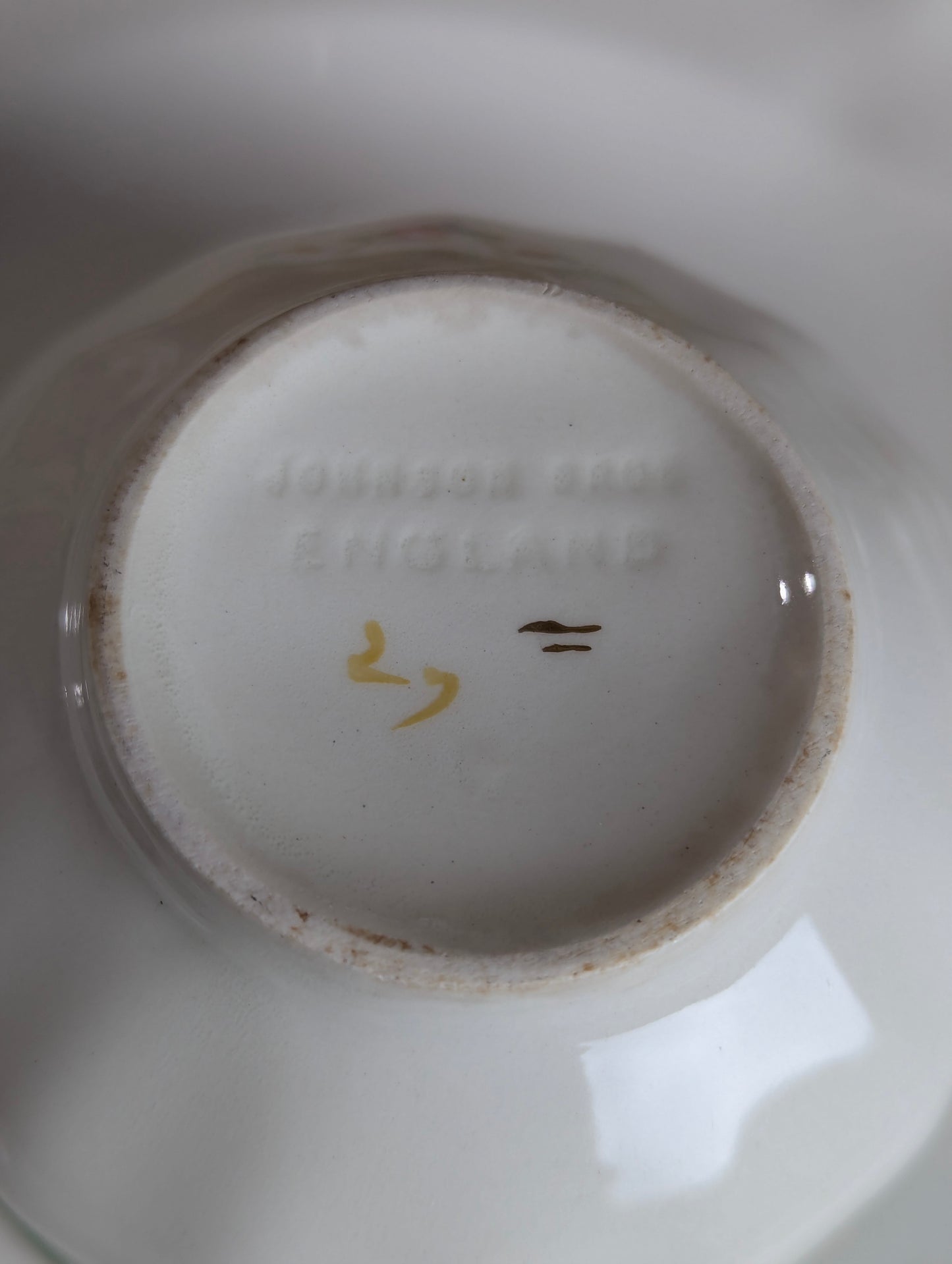 1930's Johnson Bros Pareek England Dinnerware Set - view 7