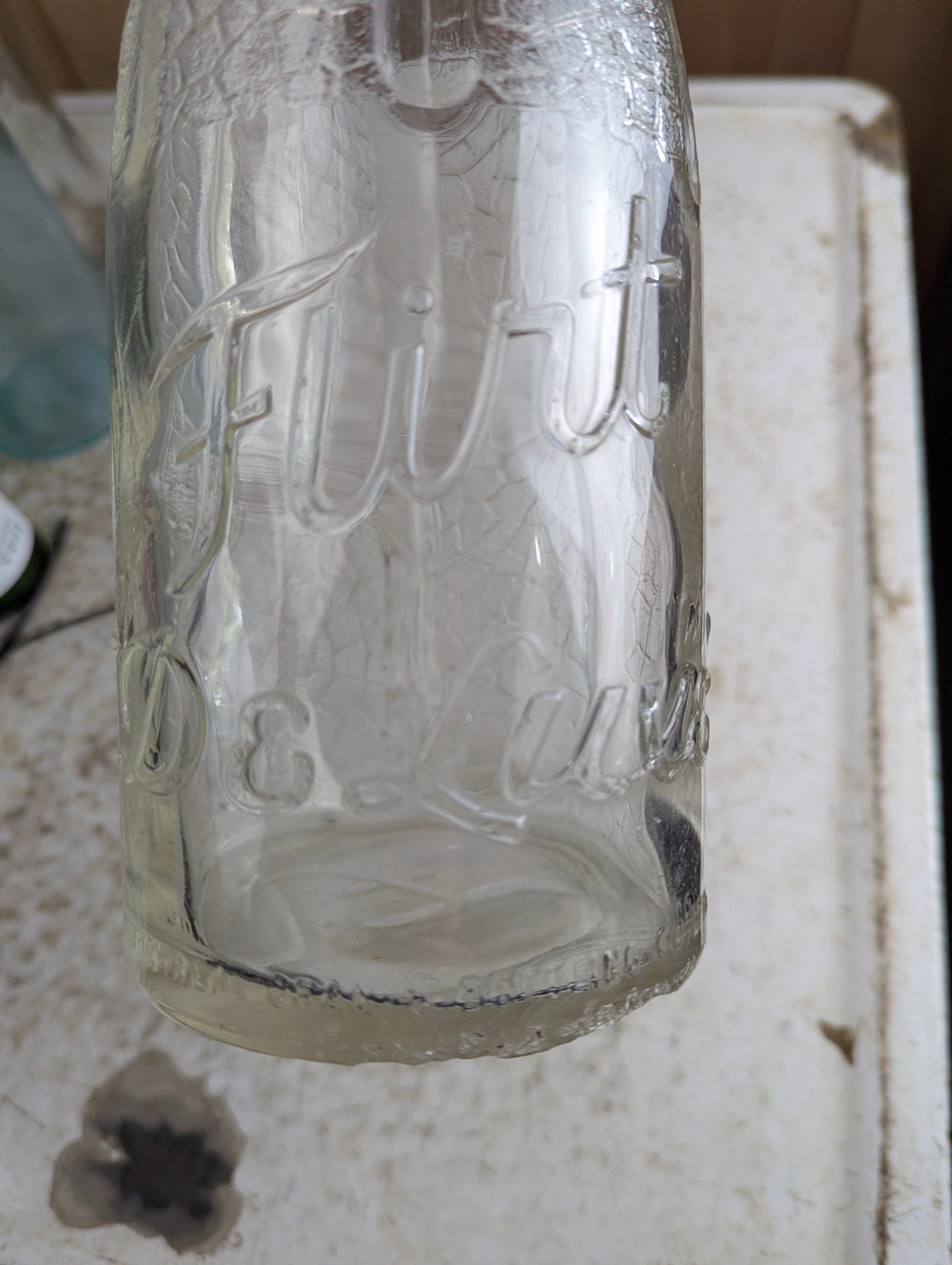 1930s Flirt 'De Luxe' Montreal 48oz Embossed Glass Soda Bottle - view 3