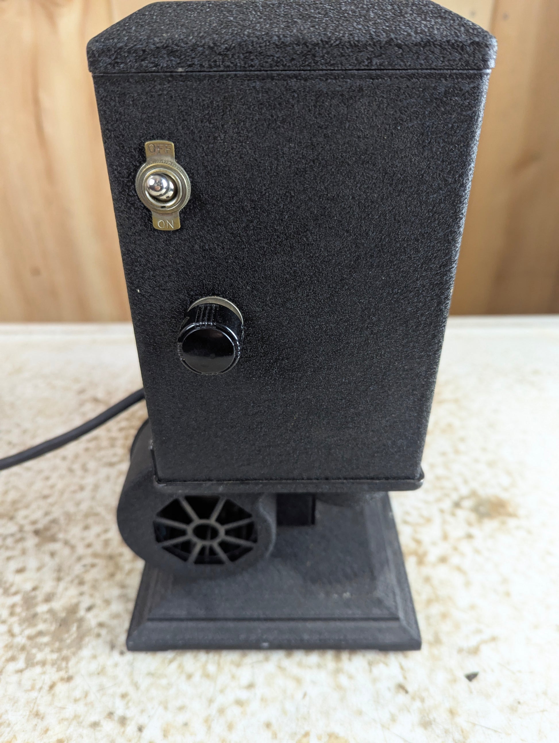 1930s Kodak Kodascope 8 Model 50 Movie Projector with Box- Needs Lamp - view 6