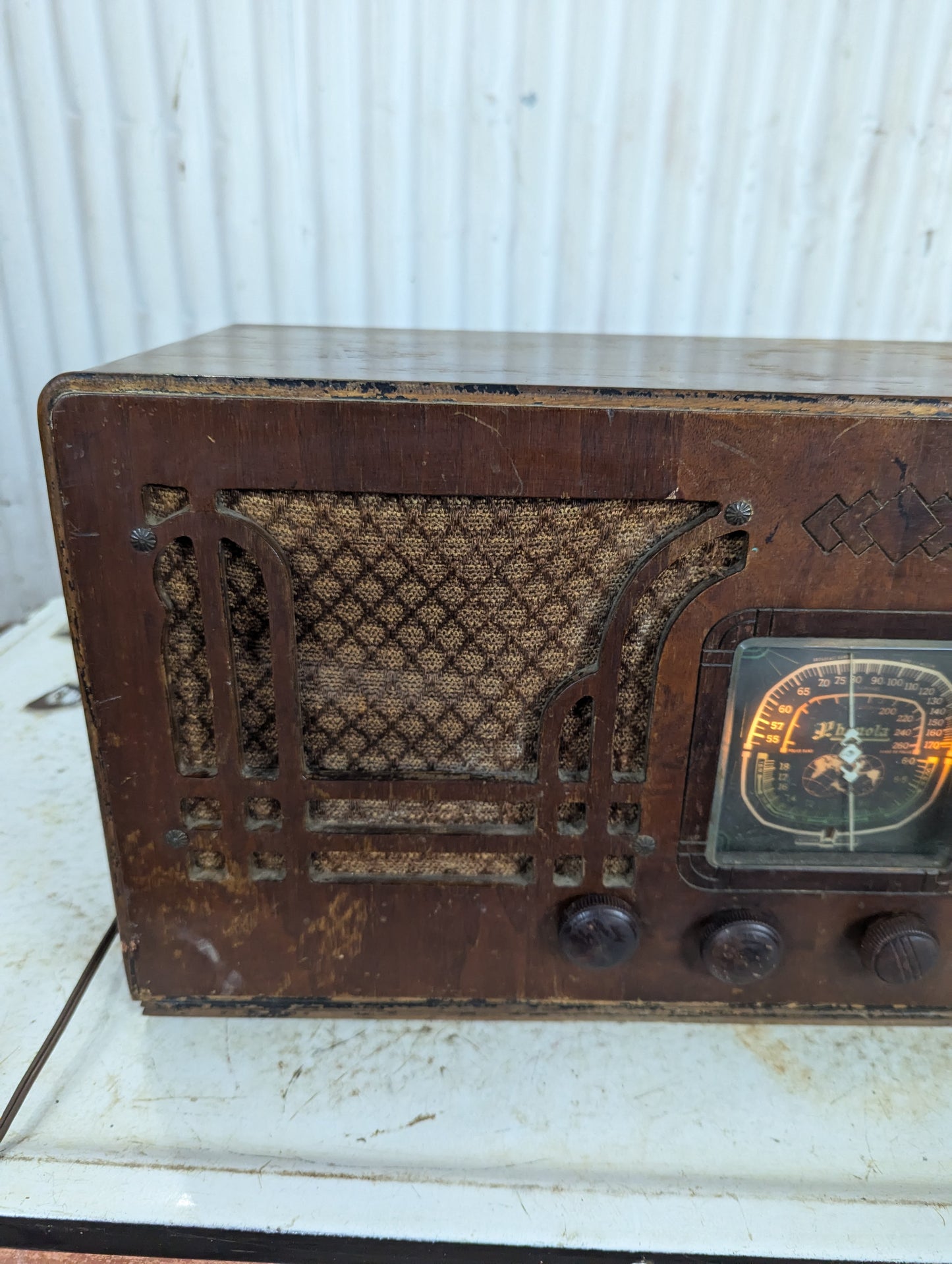 1936-37 Electrohome Phonola Radio - view 3