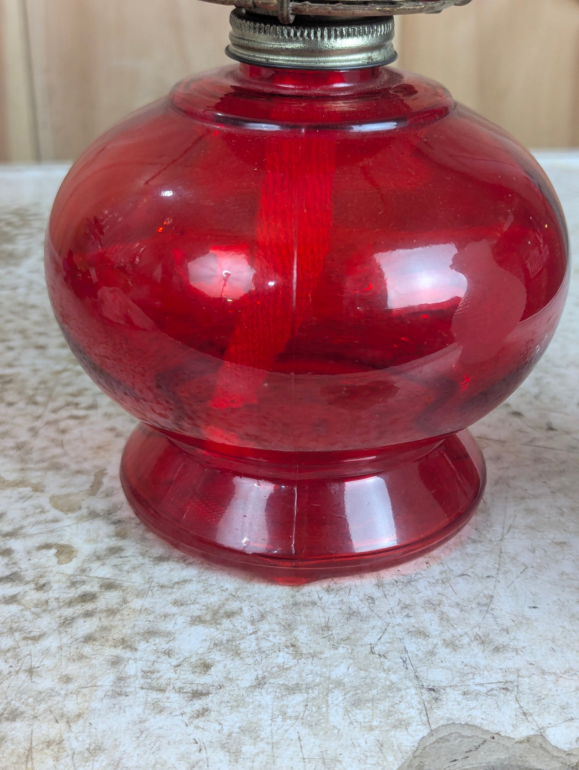 1940’s Oil lamp with Milk Glass Chimney - view 4