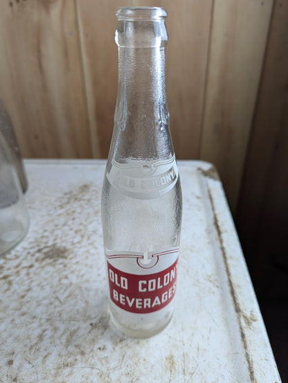1940s Old Colony Beverages 10oz Clear Glass ACL Soda Bottle
