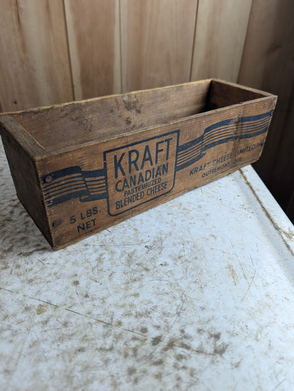 1940s Vintage 5 lb Wood Kraft Canadian Cheese Crate Box