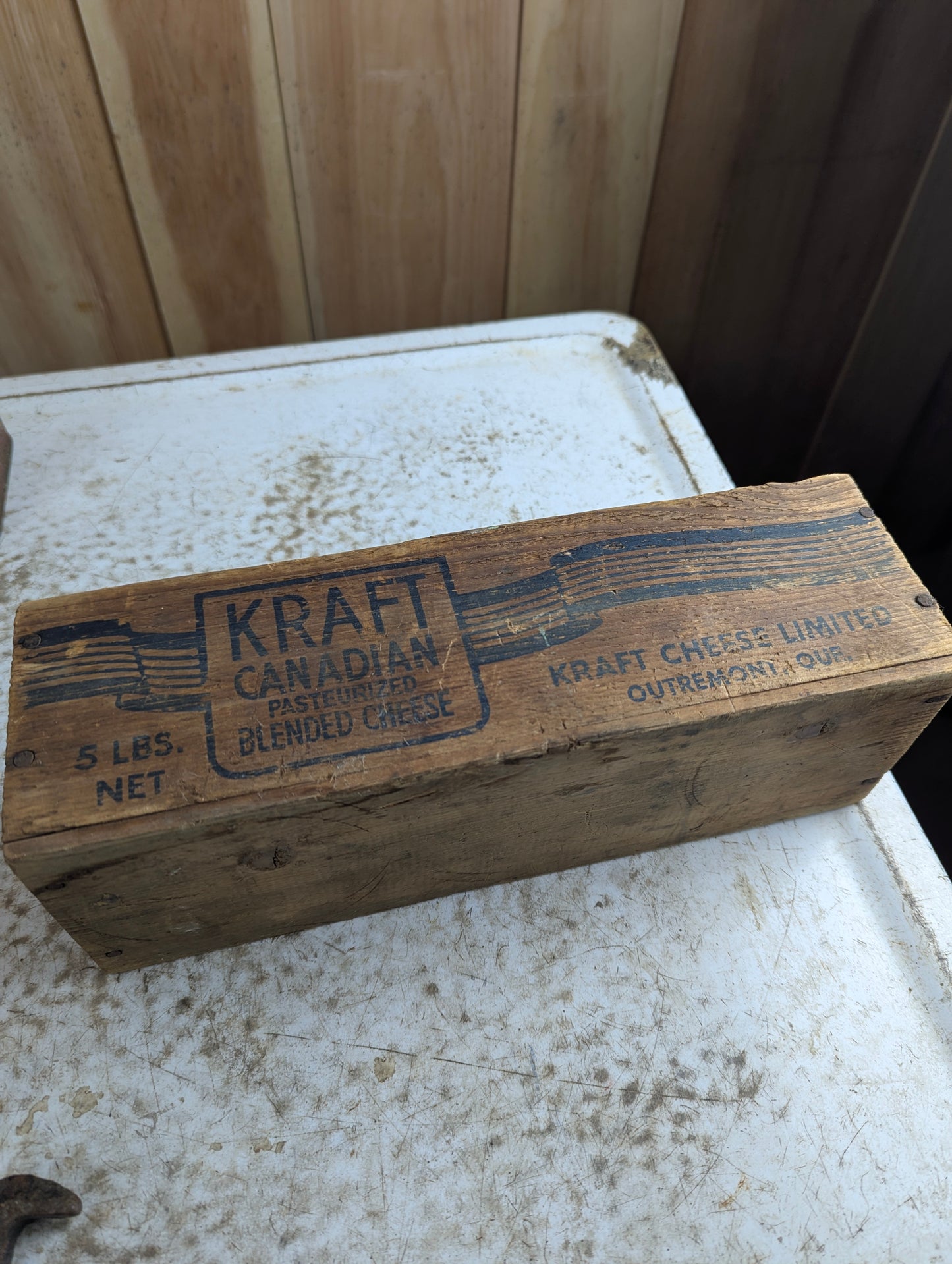 1940s Vintage 5 lb Wood Kraft Canadian Cheese Crate Box - view 3