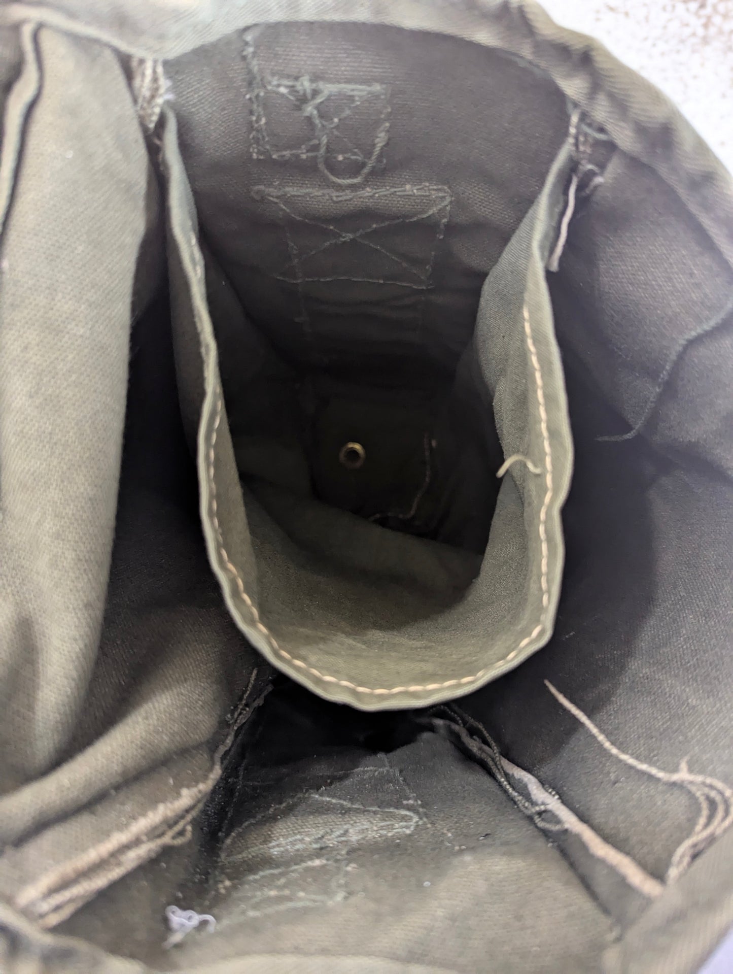1945 WW2 Cleve Canvas US Military Ammo Bag - view 5